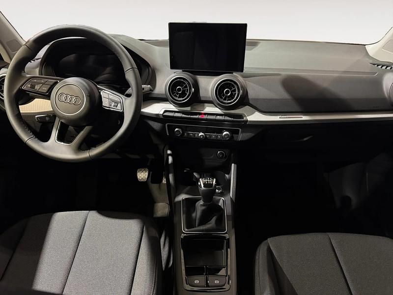 Nuevo Audi Q2 Advanced Plus 116 CV (85 kW) 2025 Negro SUV