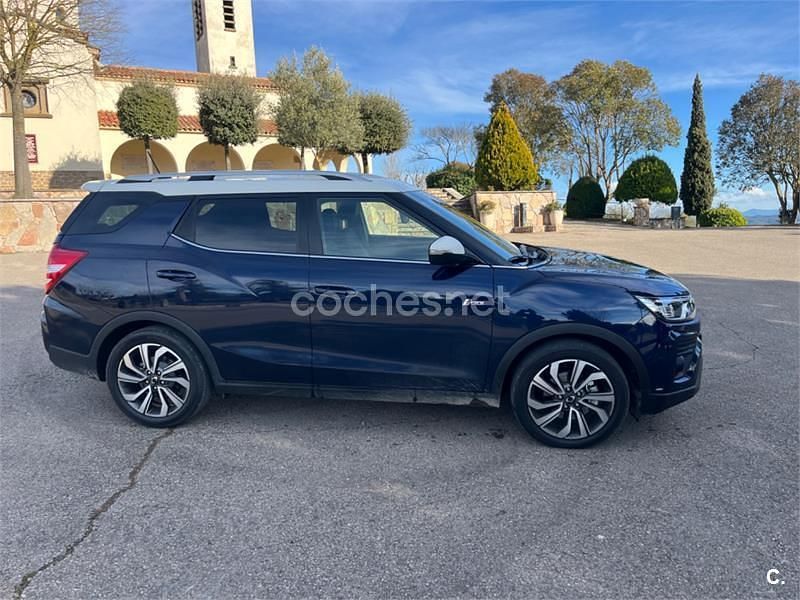 Usado Ssangyong (KGM) Tivoli Limited 163 CV (119 kW) 2022 Negro SUV