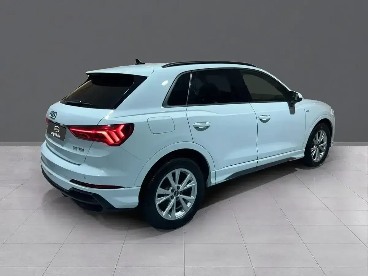 Usado Audi Q3 S-Line 190 CV (139 kW) 2019 Blanco SUV