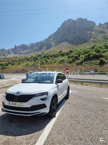 Usado Skoda Karoq SportLine 150 CV (110 kW) 2019 Blanco SUV