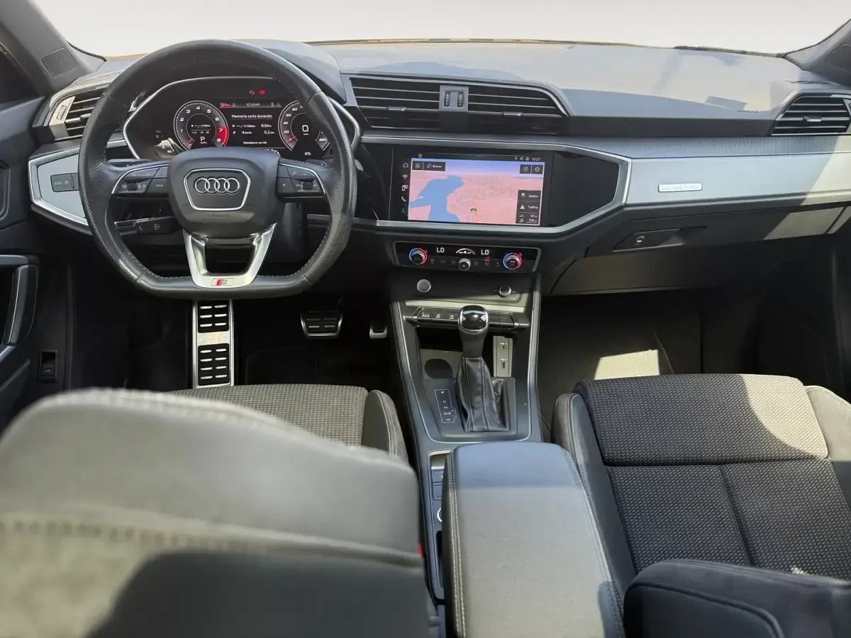 Usado Audi Q3 230 CV (169 kW) 2019 Gris/plata SUV