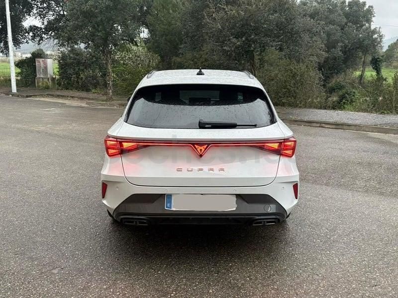 Usado Cupra Leon 150 CV (110 kW) 2024 Blanco Familiar