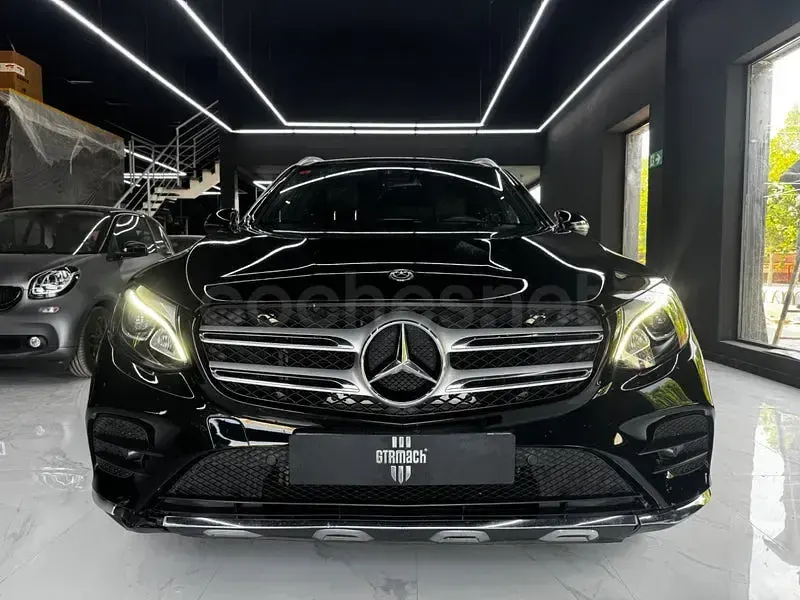 Usado Mercedes GLC220 194 CV (142 kW) 2019 Negro SUV