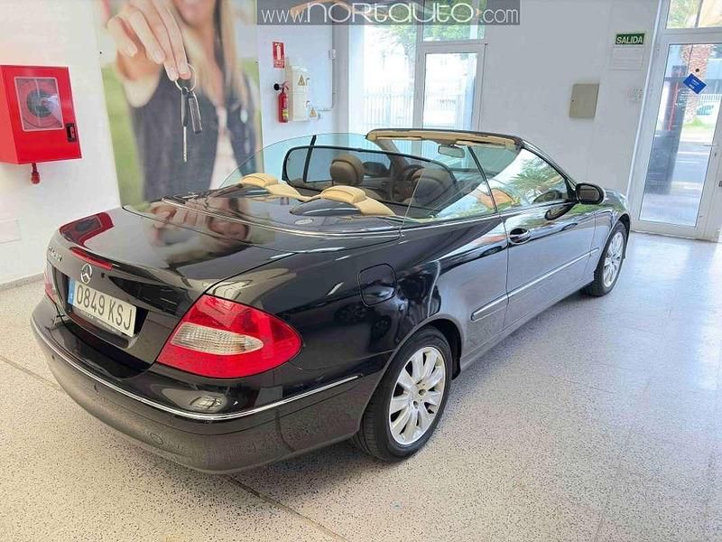 Usado Mercedes CLK200 231 CV (169 kW) 2005 Negro Descapotable