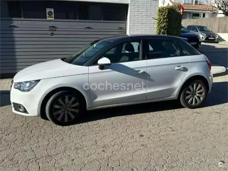 Usado Audi A1 Sportback Attraction 90 CV (66 kW) 2014 Blanco Utilitario