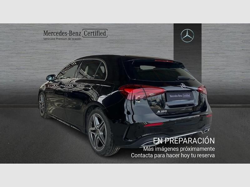 Usado Mercedes A180 136 CV (100 kW) 2025 Negro Berlina