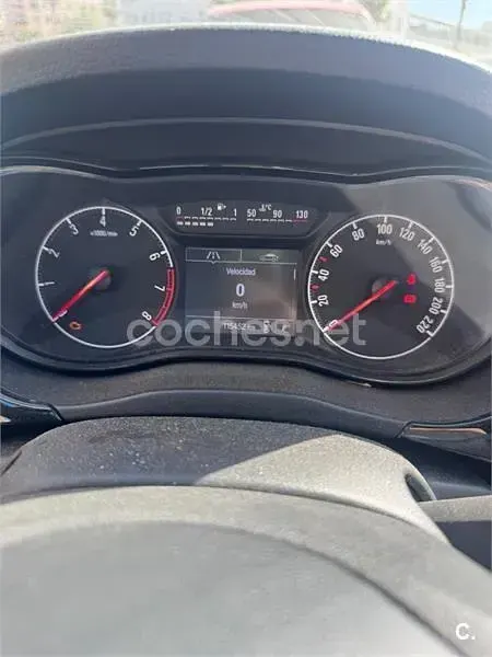 Usado Opel Corsa Selective 90 CV (66 kW) 2017 Gris / plata Utilitario