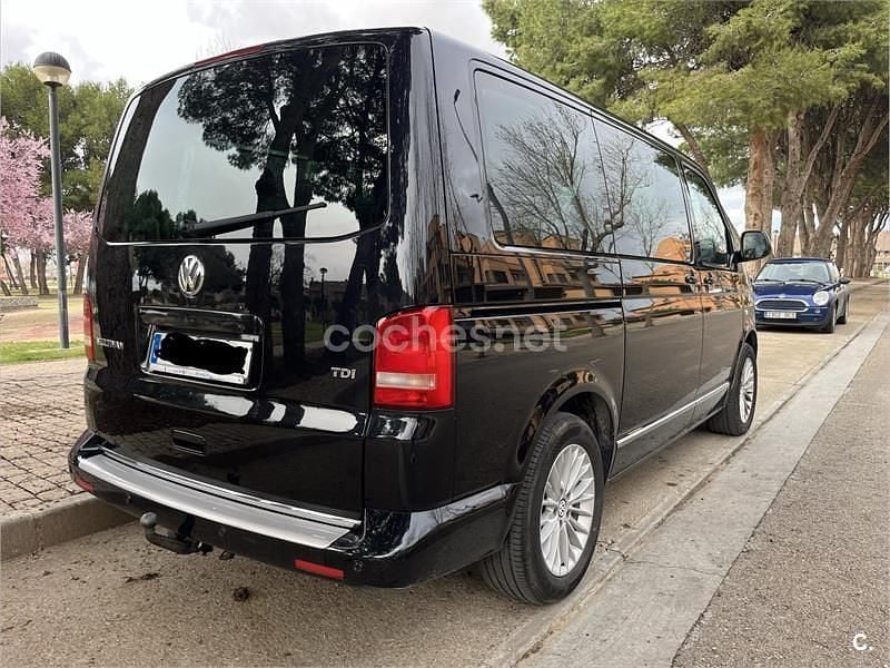 Usado VW Multivan Highline 180 CV (132 kW) 2011 Negro Monovolumen