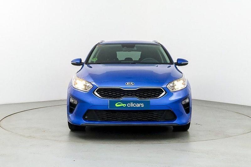 Usado Kia Ceed 120 CV (88 kW) 2026 Azul Utilitario