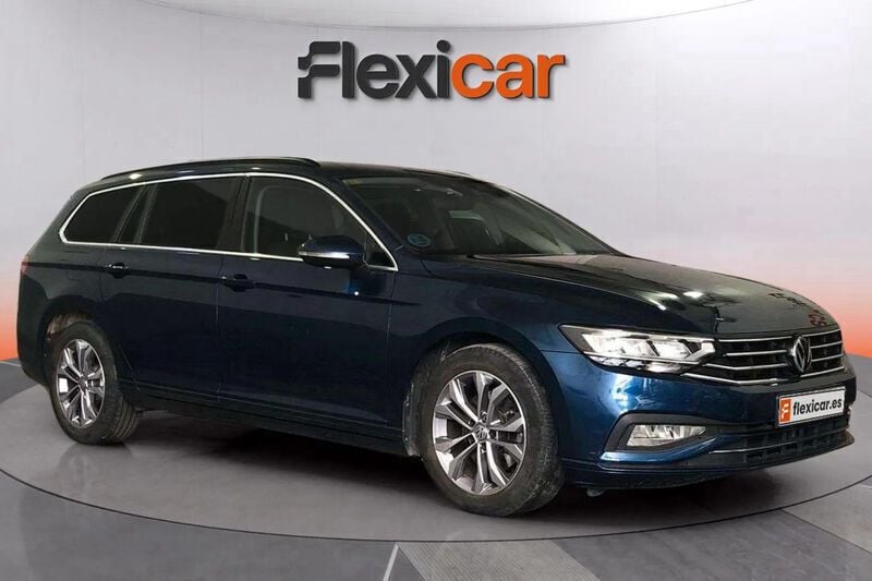 Azul Usado 2020 VW Passat Executive Familiar | 16.990 € (Buen precio) - Imagen 1/4