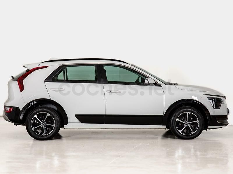 Usado Kia Niro 141 CV (103 kW) 2024 Blanco SUV