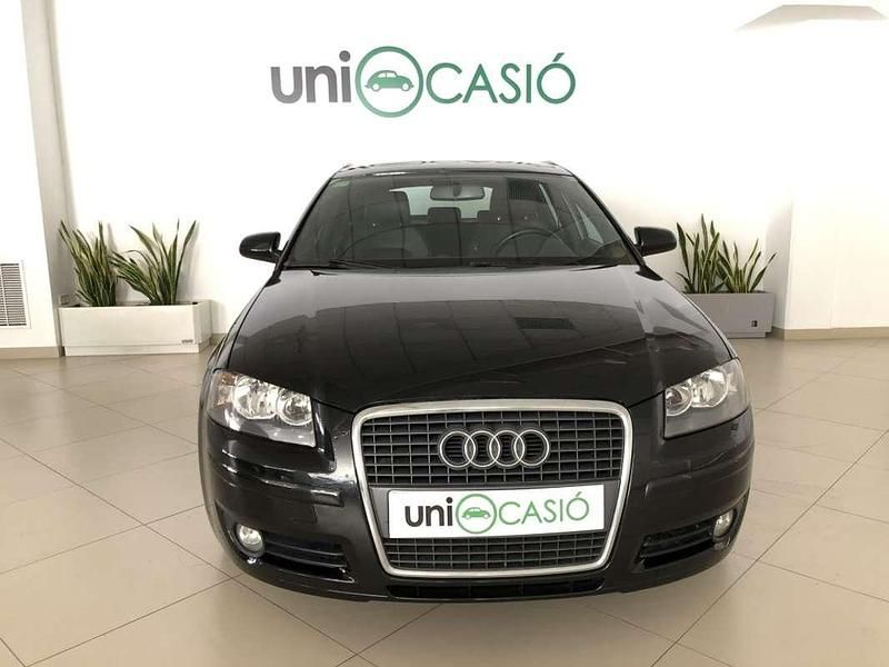 Usado Audi A3 Sportback Ambiente 140 CV (102 kW) 2006 Negro Utilitario