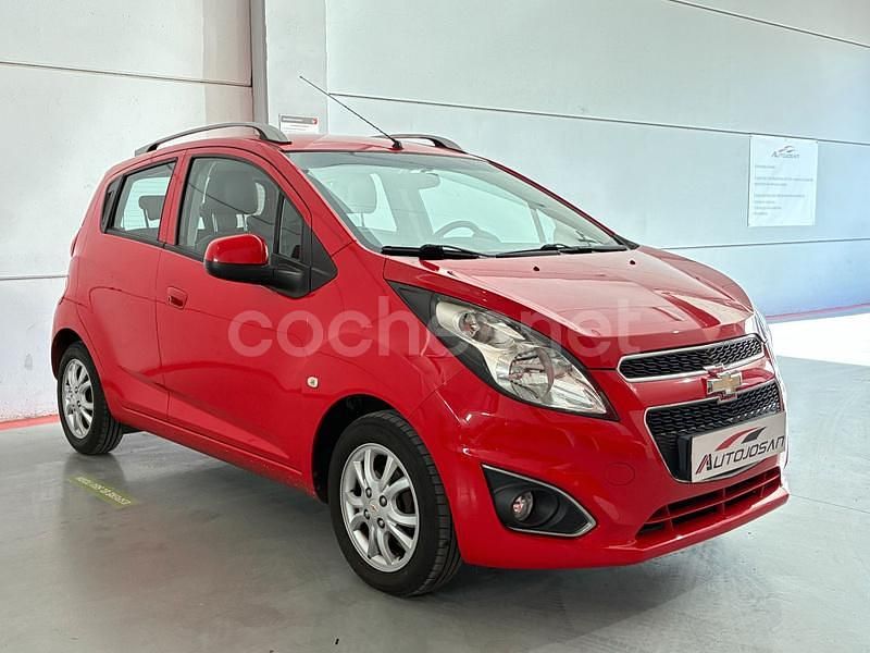 Usado Chevrolet Spark LT 81 CV (59 kW) 2013 Rojo Utilitario