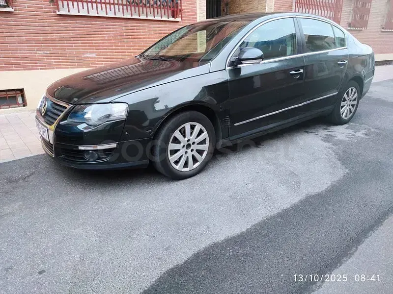 Usado VW Passat Advance 140 CV (102 kW) 2005 Negro Familiar