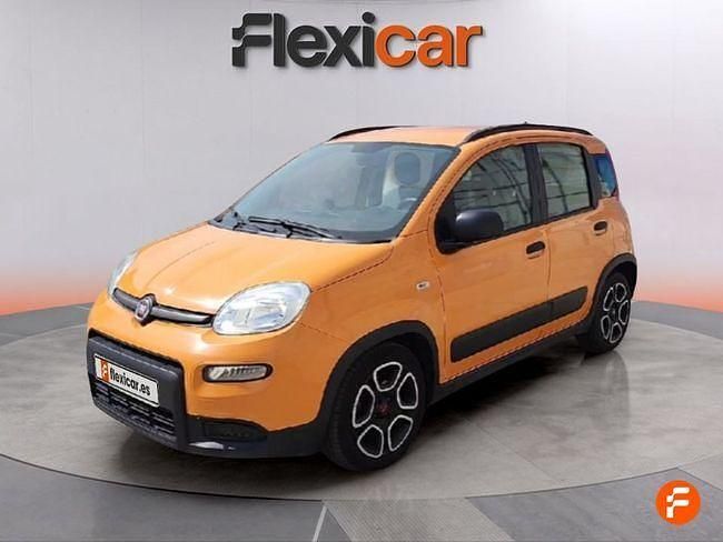 Usado Fiat Panda 70 CV (51 kW) 2022 Naranja Utilitario
