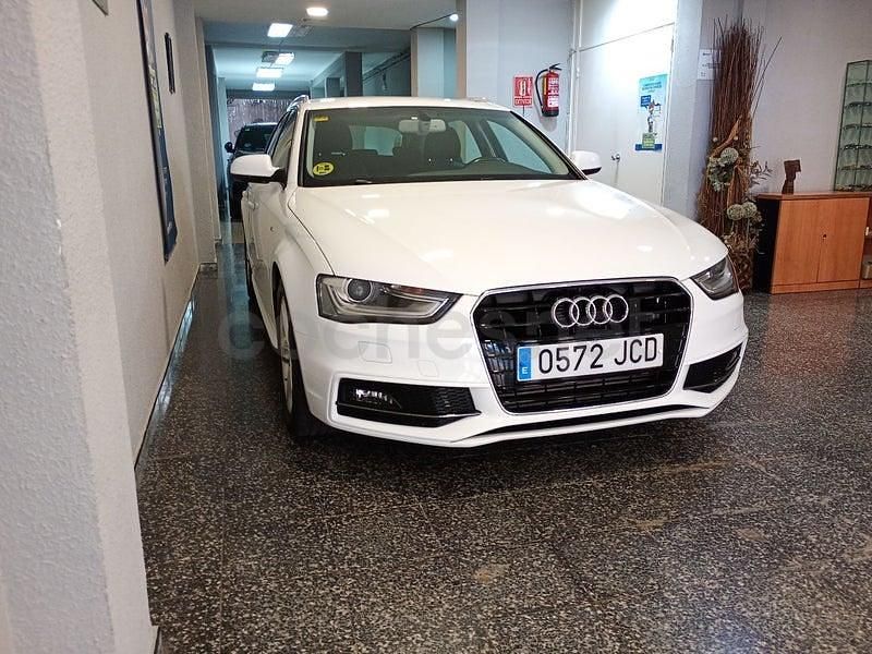 Usado Audi A4 S-Line 150 CV (110 kW) 2015 Blanco Familiar