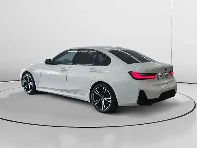 Usado BMW 318 150 CV (110 kW) 2025 Blanco Berlina