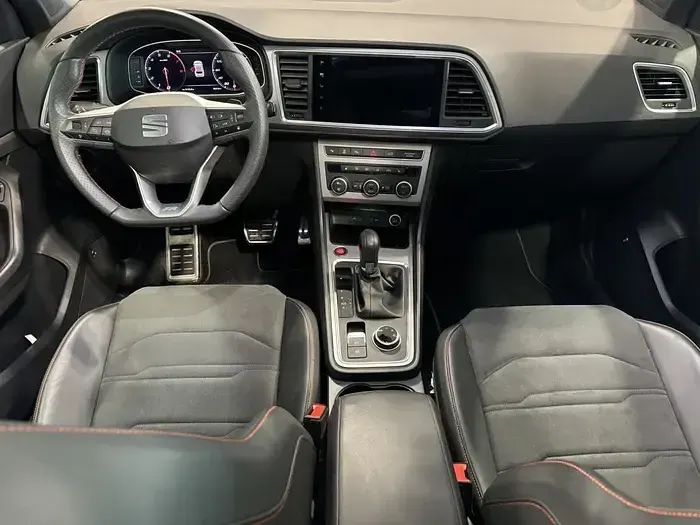 Usado Seat Ateca FR 150 CV (110 kW) 2025 Negro SUV