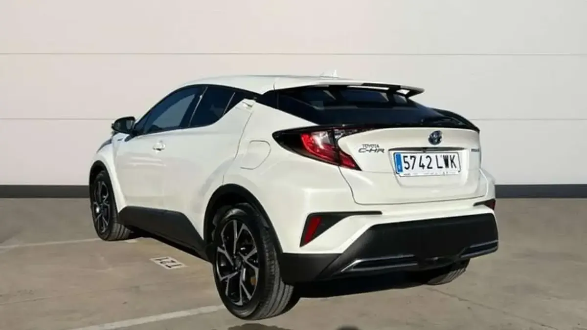 Usado Toyota C-HR Advance 184 CV (135 kW) 2022 Blanco SUV