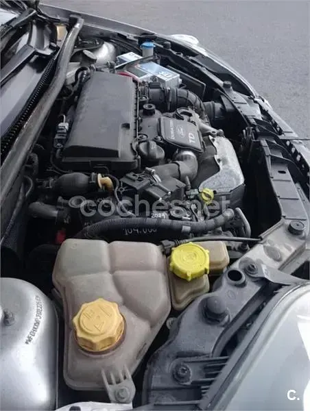 Usado Ford Fiesta 68 CV (50 kW) 2007 Gris / plata Utilitario