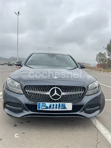 Usado Mercedes C220 170 CV (125 kW) 2014 Gris / plata Berlina