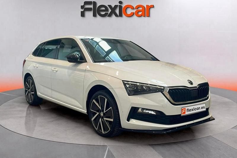 Blanco Usado 2019 Skoda Scala Style Utilitario | 13.990 € (Precio justo) - Imagen 1/4