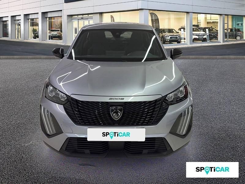 Usado Peugeot 2008 Active 100 CV (73 kW) 2024 Gris SUV