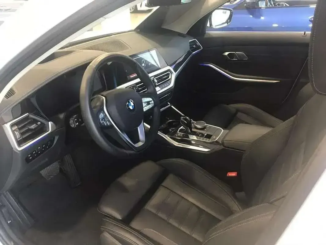 Usado BMW 330 252 CV (185 kW) 2021 Blanco Familiar