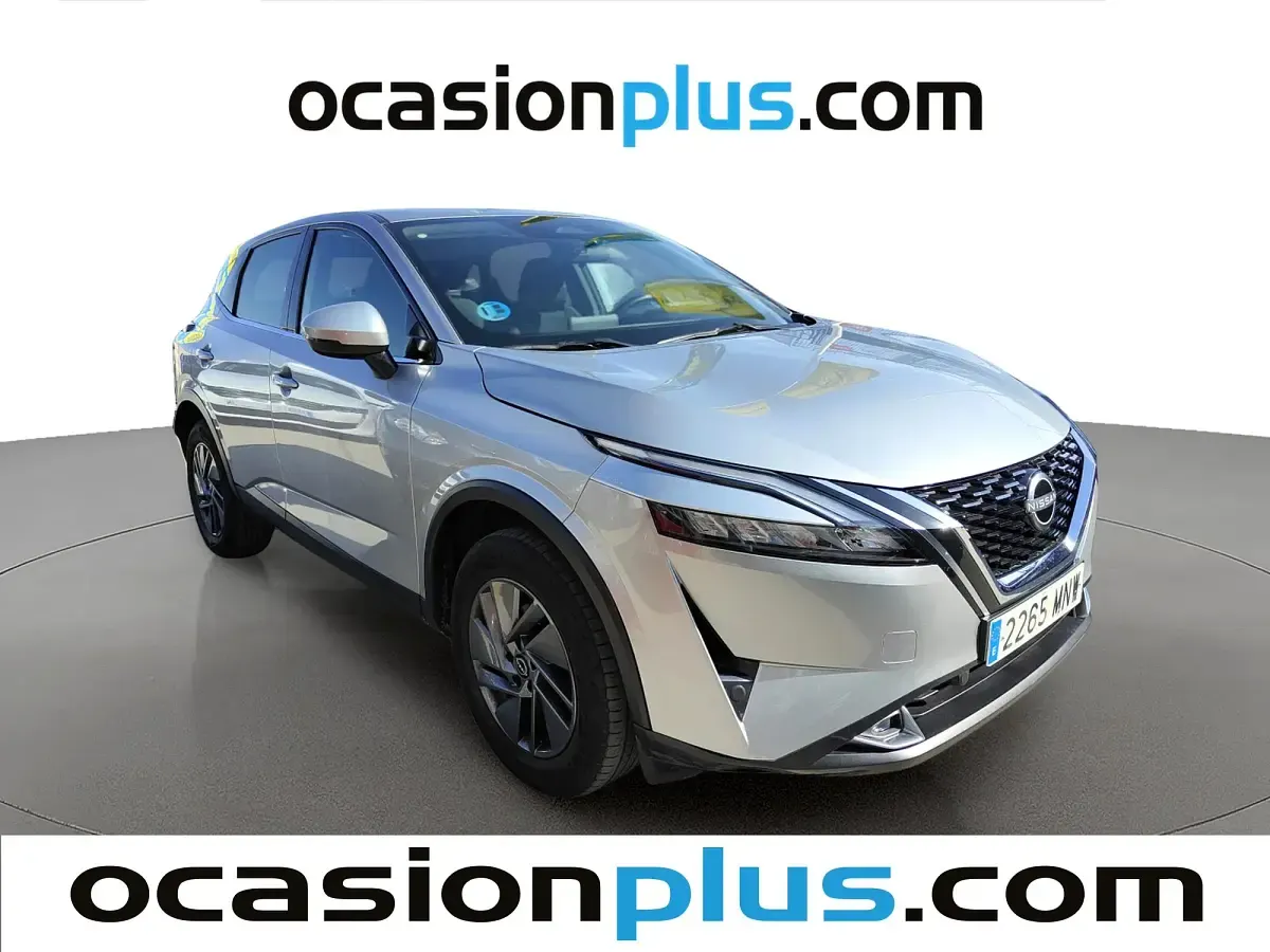 Usado Nissan Qashqai Acenta 158 CV (116 kW) 2024 Gris plata SUV