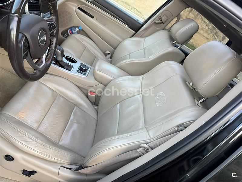 Usado Jeep Grand Cherokee Overland 250 CV (183 kW) 2018 Negro SUV