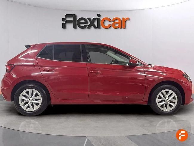 Usado Skoda Fabia Selection 95 CV (69 kW) 2024 Rojo Berlina