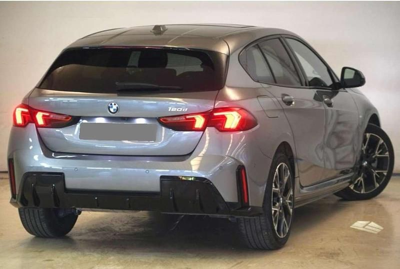 Usado BMW 116 163 CV (119 kW) 2025 Gris Utilitario