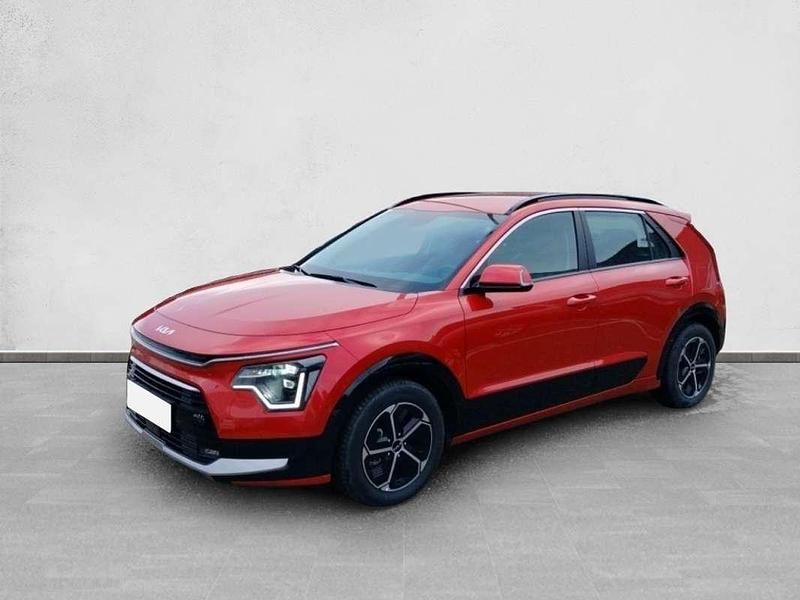 Usado Kia Niro 129 CV (94 kW) 2025 Rojo SUV