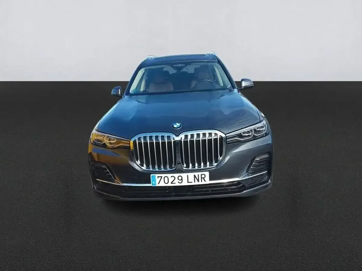 Używany BMW X7 340 KM (250 kW) 2021 Szary SUV