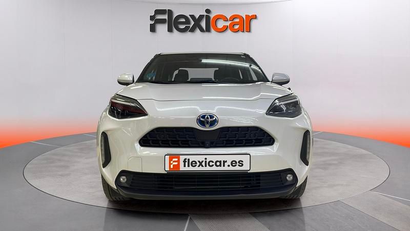 Usado Toyota Yaris Hybrid Active 116 CV (85 kW) 2022 Blanco