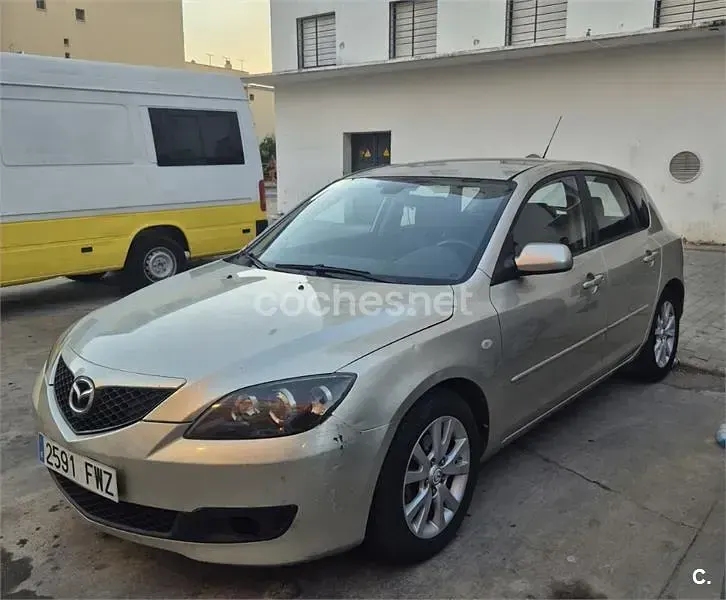 Usado Mazda 3 Active 109 CV (80 kW) 2007 Beige Berlina