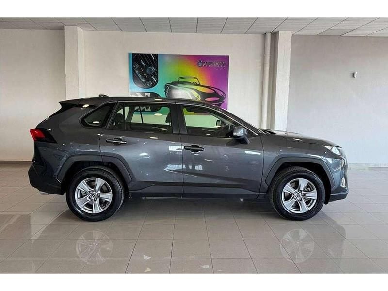 Usado Toyota RAV4 Hybrid Business Edition 218 CV (160 kW) 2023 Gris SUV