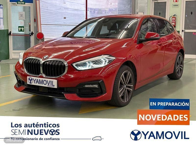Rojo Usado 2021 BMW 116 Executive Utilitario | 22.450 € (Precio justo) - Imagen 1/4