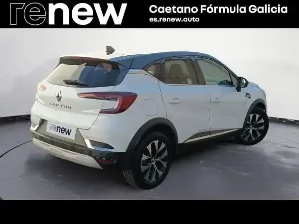 Usado Renault Captur Techno 140 CV (102 kW) 2022 Blanco SUV