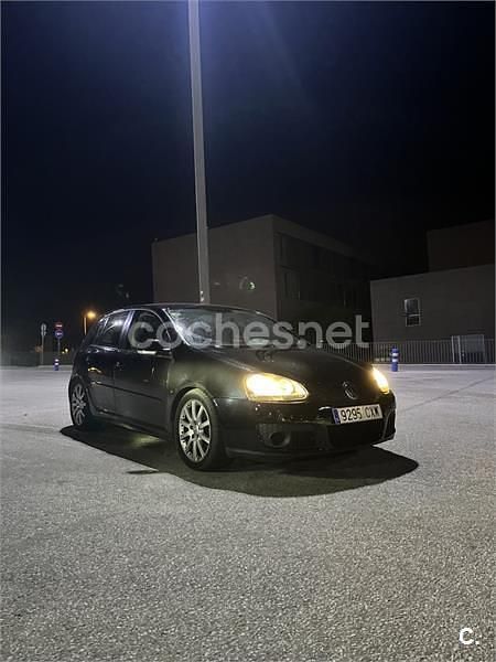 Usado VW Golf IV 110 CV (80 kW) 2004 Negro Berlina