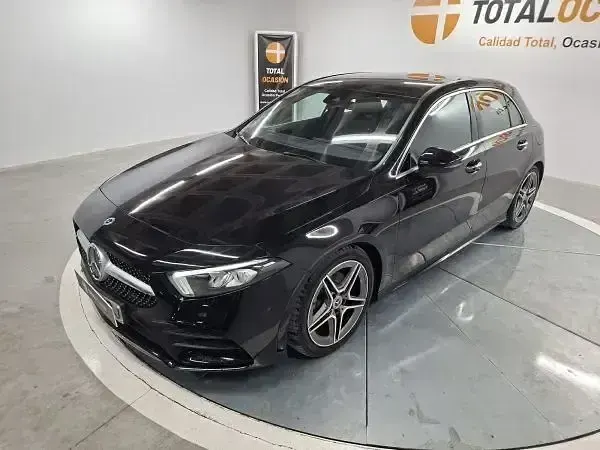 Usado Mercedes A180 116 CV (85 kW) 2018 Negro Berlina