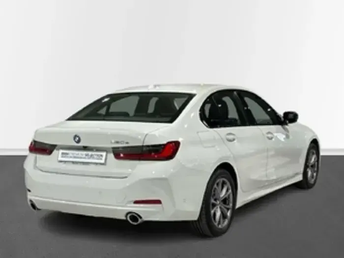 Usado BMW 320e Comfort Edition 204 CV (150 kW) 2024 Blanco Berlina