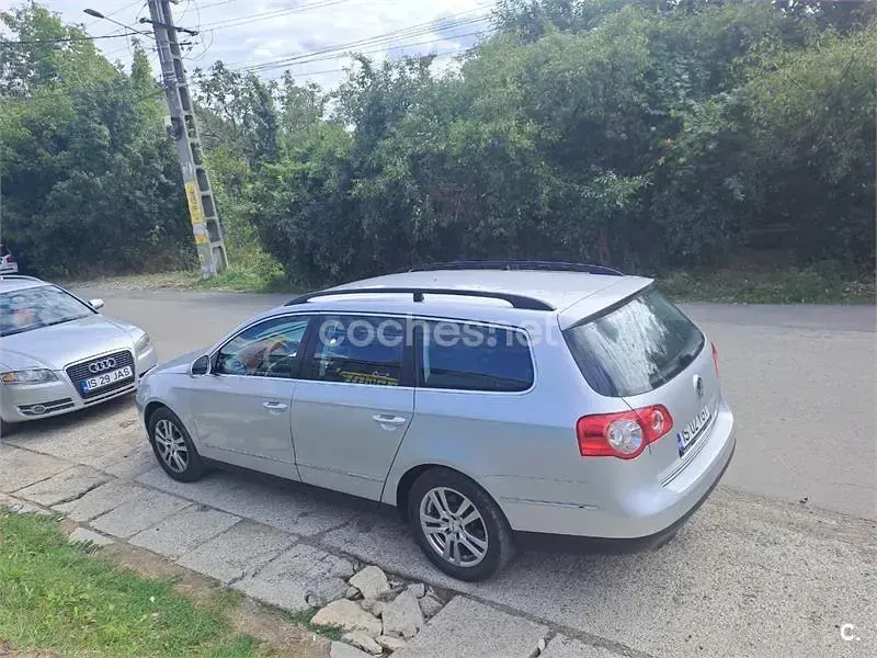 Usado VW Passat Edition 110 CV (80 kW) 2010 Gris / plata Familiar