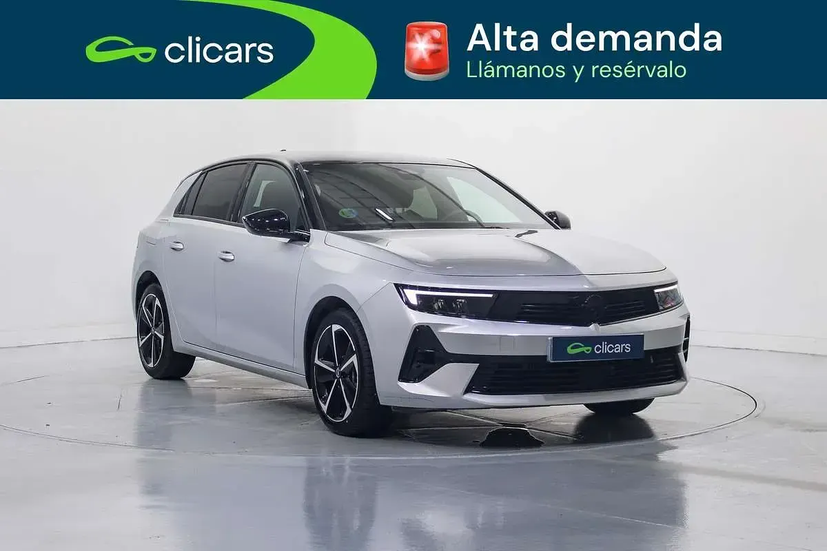 Usado Opel Astra S 136 CV (100 kW) 2025 Plateado Utilitario