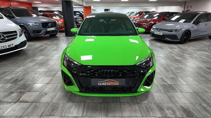 Usado Audi RS3 Sportback 400 CV (294 kW) 2022 Verde Utilitario