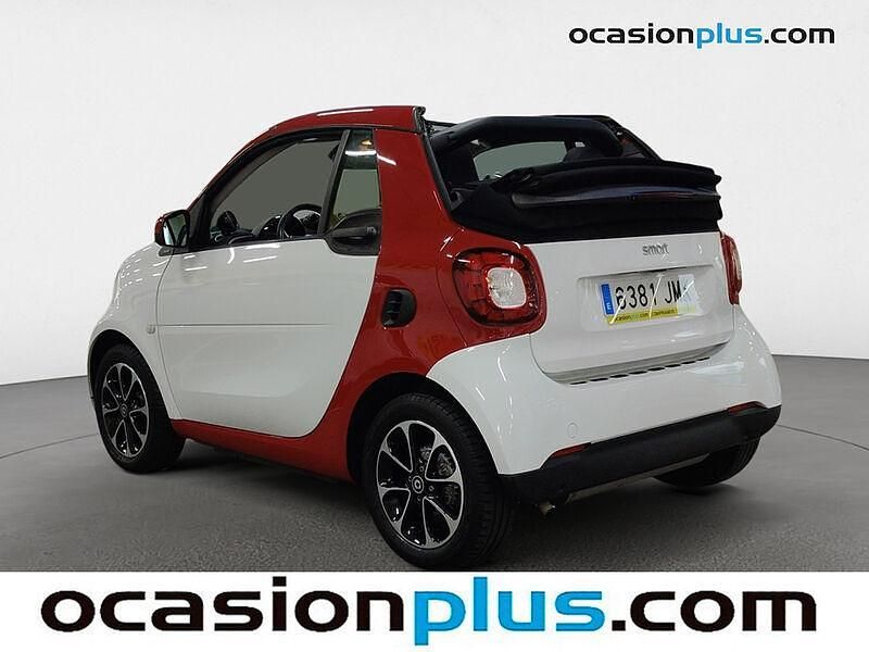 Usado Smart ForTwo Cabrio Passion 71 CV (52 kW) 2016 Blanco Descapotable