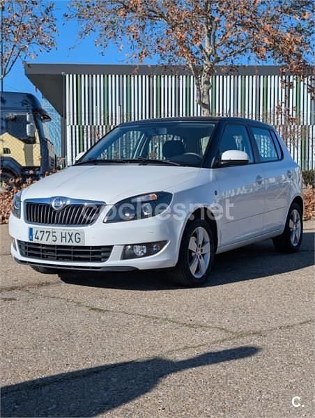 Usado Skoda Fabia 69 CV (50 kW) 2014 Blanco Berlina