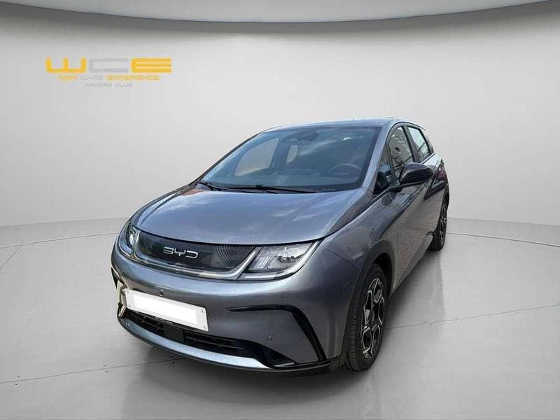 Usado BYD Dolphin Comfort 150 kW (204 CV) 2025 Gris Utilitario