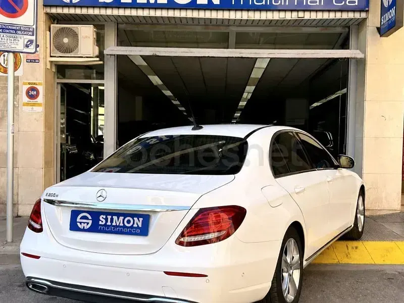 Usado Mercedes E200 150 CV (110 kW) 2017 Blanco Berlina