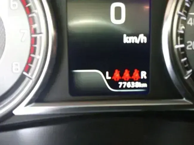 Usado Suzuki SX4 S-Cross 129 CV (94 kW) 2024 Gris / plata SUV